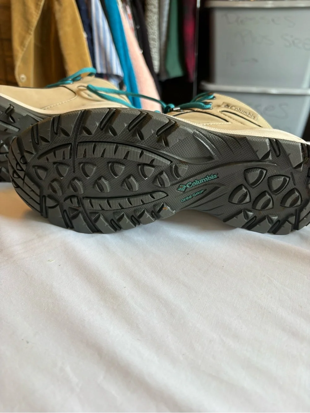 Columbia Tan Hiking Boots with Teal Laces